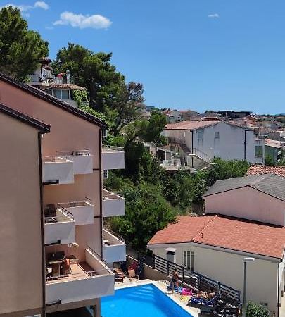 Apartments Vila Adrijana & Fitness Studio Wolf Baska Voda Exterior photo