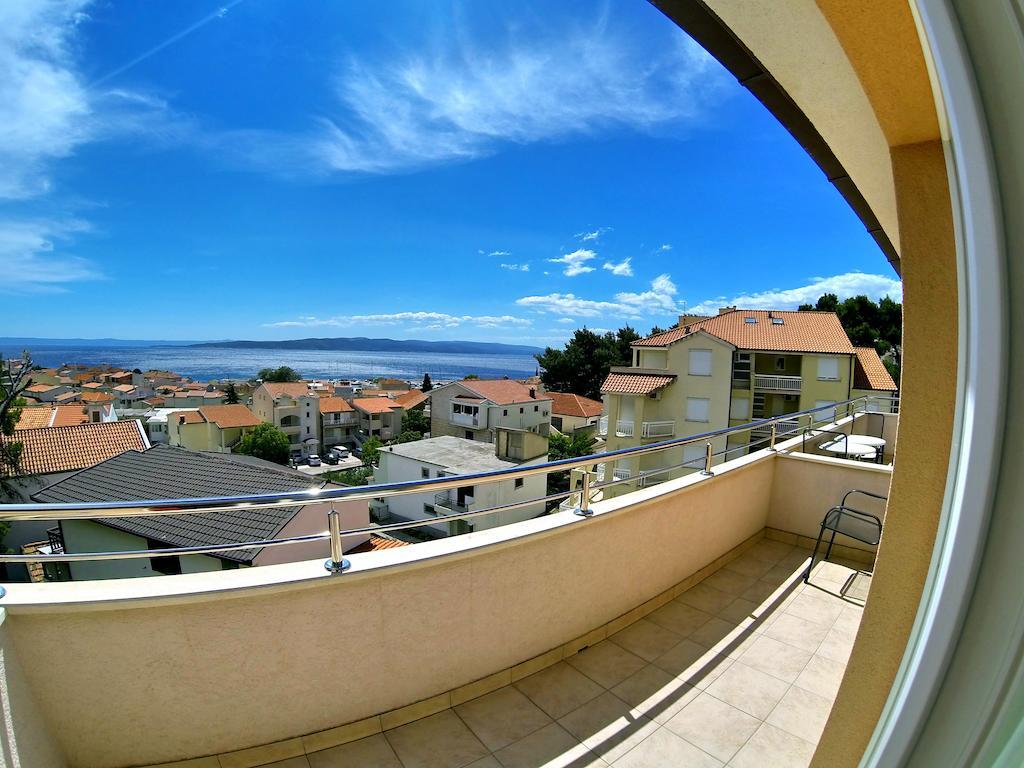 Apartments Vila Adrijana & Fitness Studio Wolf Baska Voda Room photo